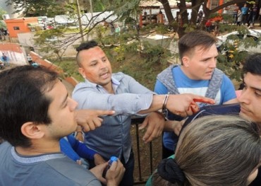 Detenidos por petición de la intervención en CDE