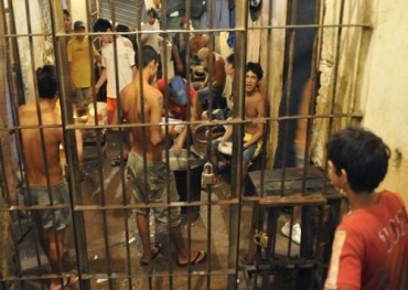 Aprovechan apagón para huir de la cárcel de CDE