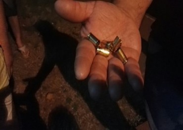 Policía alcoholizado realizó disparos en una plaza