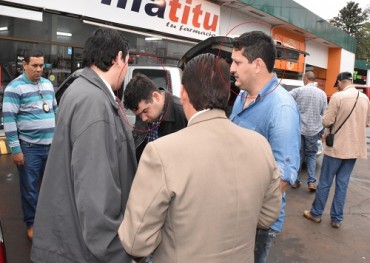 Perito y funcionario judicial caen con cocaína en la entrada del Country