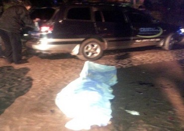 Tres motos, un muerto y dos heridos en triple choque