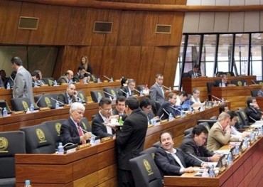 Mayoría colorada en Diputados amparó a Sandra